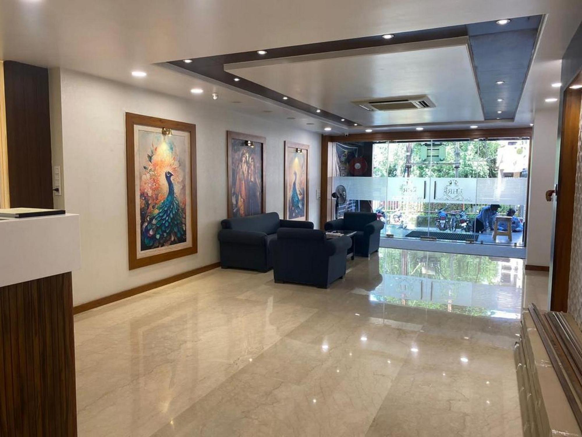 Hotel Eleven Heights Bhopal Exterior foto